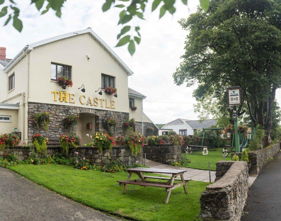 The Castle Inn เอบูเวล ภายนอก รูปภาพ